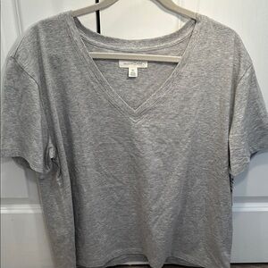 NWT Treasure & Bond Light Gray V-Neck Short Sleeve Tee 💯 Cotton XL Women